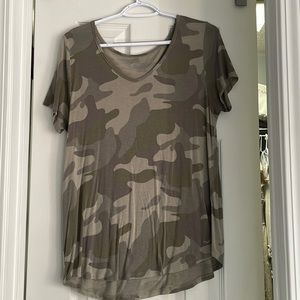 Hollister must-have collection/camo/size medium